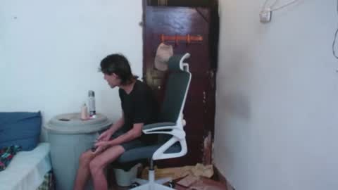 Snapshot of andy_dan1 chatting on June 2026 07:10:01 AM andy_dan1 online show from June 2026 07:10:01 AM