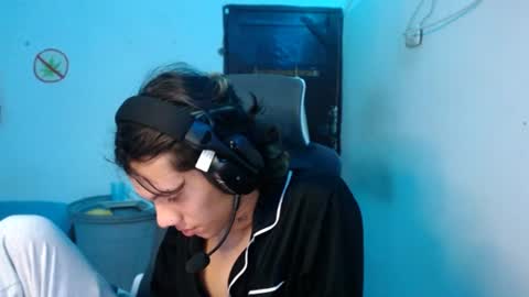 Snapshot of andy_dan1 chatting on July 2026 06:17:02 PM andy_dan1 online show from July 2026 06:17:02 PM