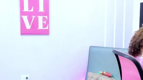 Andrea online show from February 2025 11:32:02 AM