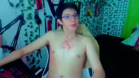 Andy Gray online show from January 2026 12:21:02 PM