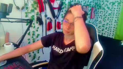 Snapshot of andy_gray01 chatting on January 2026 11:41:02 PM Andy Gray online show from January 2026 11:41:02 PM