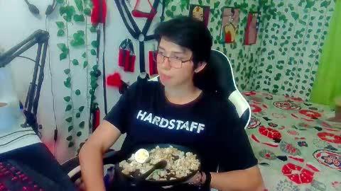 Snapshot of andy_gray01 chatting on February 2026 10:48:01 PM Andy Gray online show from February 2026 10:48:01 PM