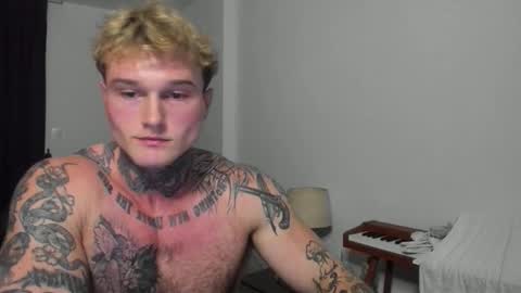 Andrew online show from December 2025 11:43:01 PM