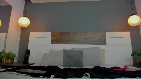  Andy  online show from January 2025 06:43:01 PM