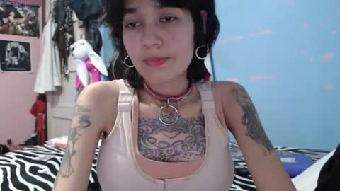 Snapshot of andy_rock_ chatting on December 2024 10:45:02 PM andy online show from December 2024 10:45:02 PM