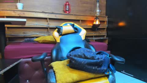 Snapshot of andy_staar chatting on December 2024 01:18:01 AM andres online show from December 2024 01:18:01 AM