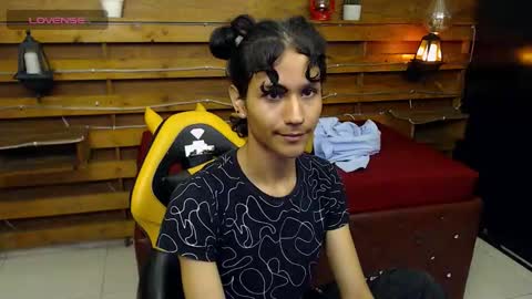 Snapshot of andy_staar18 chatting on October 2025 11:20:02 AM andy online show from October 2025 11:20:02 AM