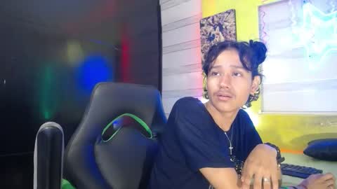 Snapshot of andy_staar18 chatting on October 2025 11:06:02 AM andy online show from October 2025 11:06:02 AM