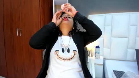 Snapshot of andyel2017 chatting on January 2026 02:44:01 PM Andy D online show from January 2026 02:44:01 PM