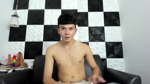 andyfame11 online show from December 2025 07:01:02 PM