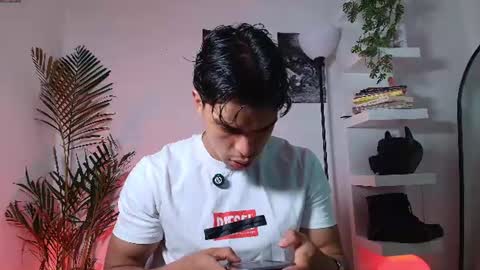 Snapshot of andypalmerr chatting on June 2026 05:21:02 AM andypalmerr online show from June 2026 05:21:02 AM