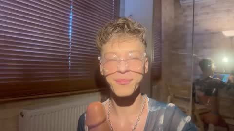 AndyTwinkkk online show from March 2025 10:24:02 AM