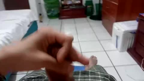 Snapshot of andywar69 chatting on January 2025 04:00:02 AM andywar69 online show from January 2025 04:00:02 AM