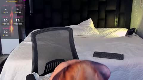 Andy online show from September 2025 09:18:01 PM