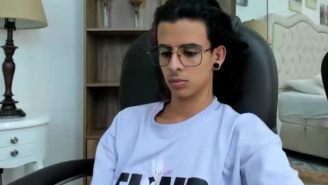 andyxibrat online show from February 2026 07:26:01 PM