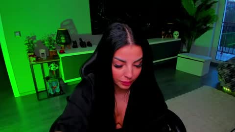 Anne online show from April 2026 04:45:01 PM