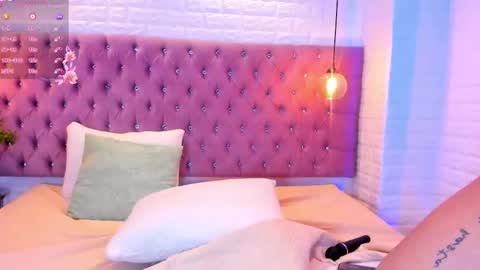 anette_bennet online show from November 2025 07:49:02 PM