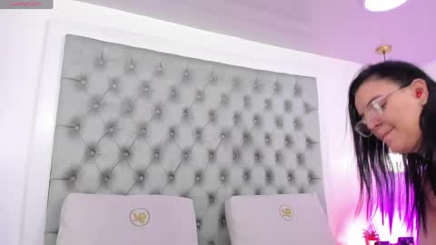 anette_cooper online show from May 2026 02:42:01 AM