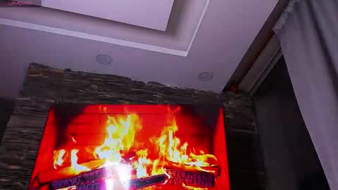 Angel online show from October 2025 04:44:02 AM