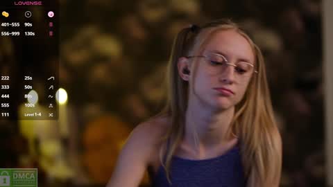 Snapshot of angeellina chatting on December 2024 08:39:02 PM angeellina online show from December 2024 08:39:02 PM