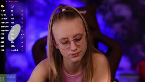 Snapshot of angeellina chatting on January 2025 08:10:02 PM angeellina online show from January 2025 08:10:02 PM