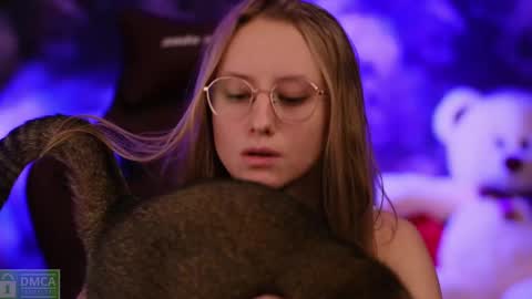 Snapshot of angeellina chatting on February 2025 10:18:01 PM angeellina online show from February 2025 10:18:01 PM