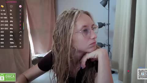 Snapshot of angeellina chatting on October 2025 06:32:02 AM angeellina online show from October 2025 06:32:02 AM