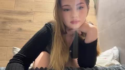 Snapshot of angel___555 chatting on July 2026 08:15:02 PM Angel 555 online show from July 2026 08:15:02 PM
