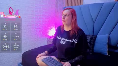 angel__red_ online show from November 2025 01:00:02 AM