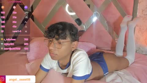 Snapshot of angel__sweet18 chatting on December 2024 03:41:01 AM online show from December 2024 03:41:01 AM