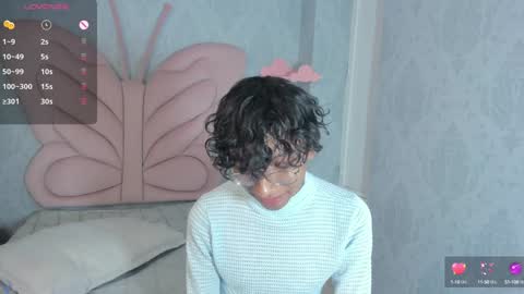 Snapshot of angel__sweet18 chatting on February 2025 03:23:01 AM online show from February 2025 03:23:01 AM