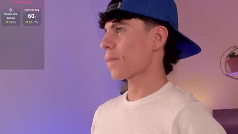 Snapshot of angel_eros_ chatting on February 2026 08:32:02 PM Angel online show from February 2026 08:32:02 PM