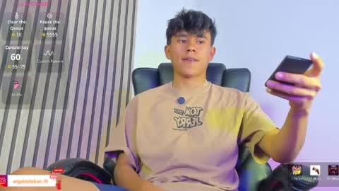 ngel Esteban  online show from April 2026 12:05:02 AM