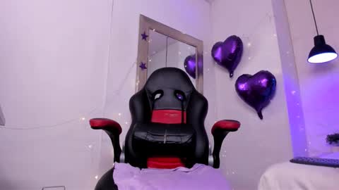 angel hardy online show from February 2026 12:08:01 PM