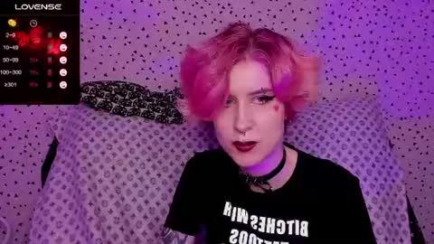 Snapshot of angel_julles chatting on July 2026 09:50:01 PM Angel Dust online show from July 2026 09:50:01 PM