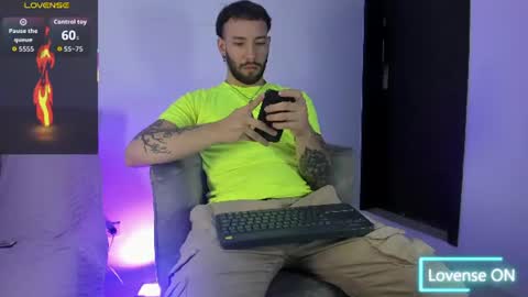 Snapshot of angel_kyrozz chatting on June 2026 07:06:02 PM angel_kyrozz online show from June 2026 07:06:02 PM