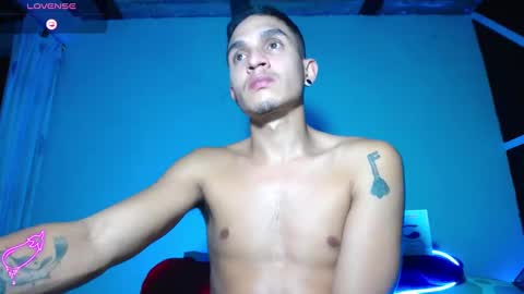 Snapshot of angel_latinboy chatting on February 2025 12:37:02 AM Angel online show from February 2025 12:37:02 AM