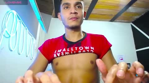 Snapshot of angel_latinboy chatting on March 2025 09:48:02 PM Angel online show from March 2025 09:48:02 PM