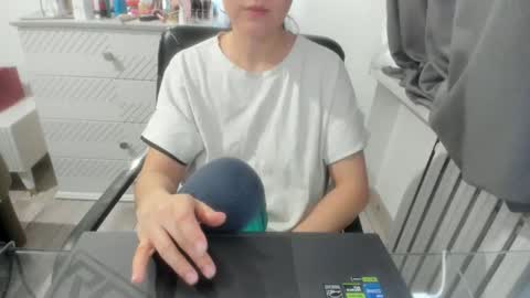 Snapshot of angel_lee__ chatting on February 2025 11:12:01 AM angel_lee__ online show from February 2025 11:12:01 AM