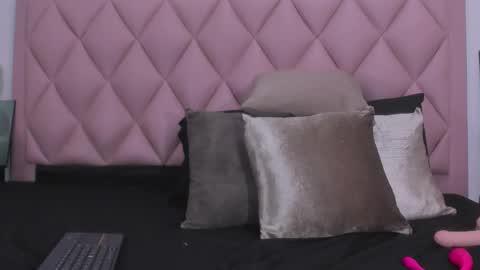 Angel  online show from December 2024 07:52:02 AM