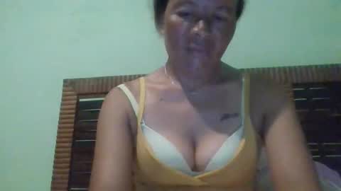 Snapshot of angel_mayah chatting on May 2026 04:51:02 AM Angel Mayah online show from May 2026 04:51:02 AM