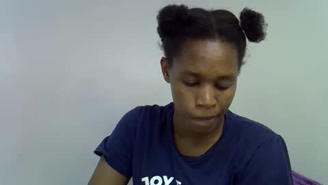 angel_mia5 online show from November 2025 05:56:02 PM