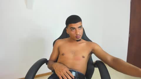Snapshot of angel_nicolas chatting on May 2026 08:47:02 PM ANGEL online show from May 2026 08:47:02 PM