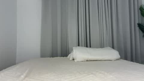 angel_petite07 online show from August 2026 12:20:02 AM