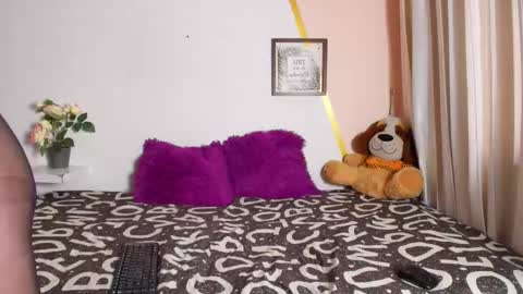 Angel online show from October 2025 07:05:02 PM