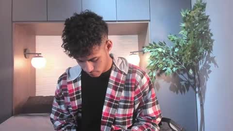 Snapshot of angel_silva_ chatting on April 2026 11:58:01 AM Angel online show from April 2026 11:58:01 AM