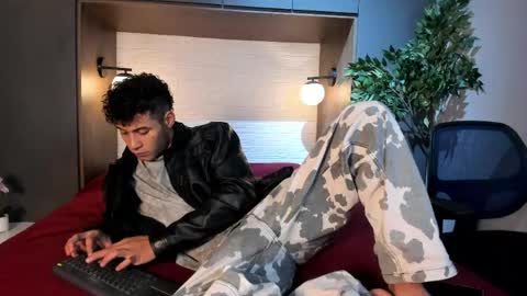Snapshot of angel_silva_ chatting on May 2026 11:38:02 AM Angel online show from May 2026 11:38:02 AM
