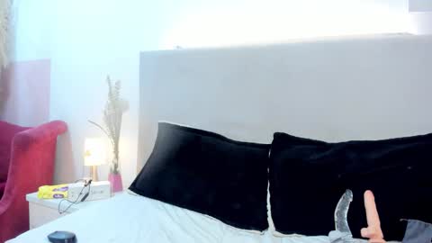 angel_velvet_ online show from December 2025 07:07:02 PM