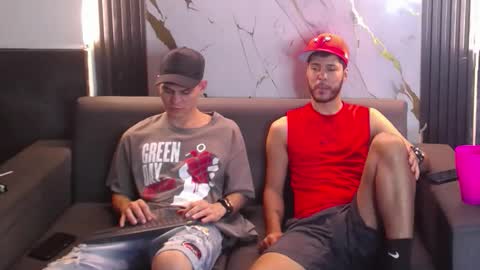 Snapshot of angel_villareal_ chatting on February 2026 07:45:02 AM angel_villareal_ online show from February 2026 07:45:02 AM