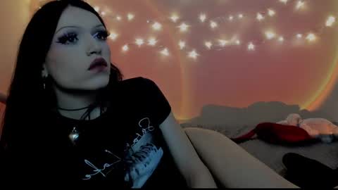 Angel Love online show from December 2024 06:05:01 PM